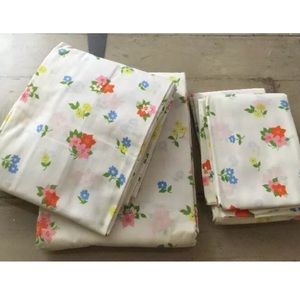 Vintage sheet set full 1950’s NWOT Shabby Chic!